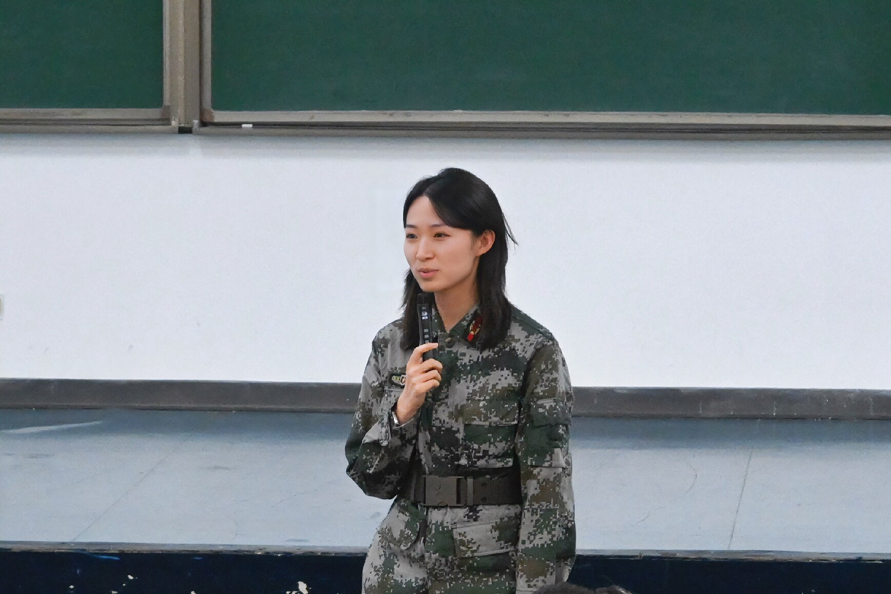 张潇老师.jpg